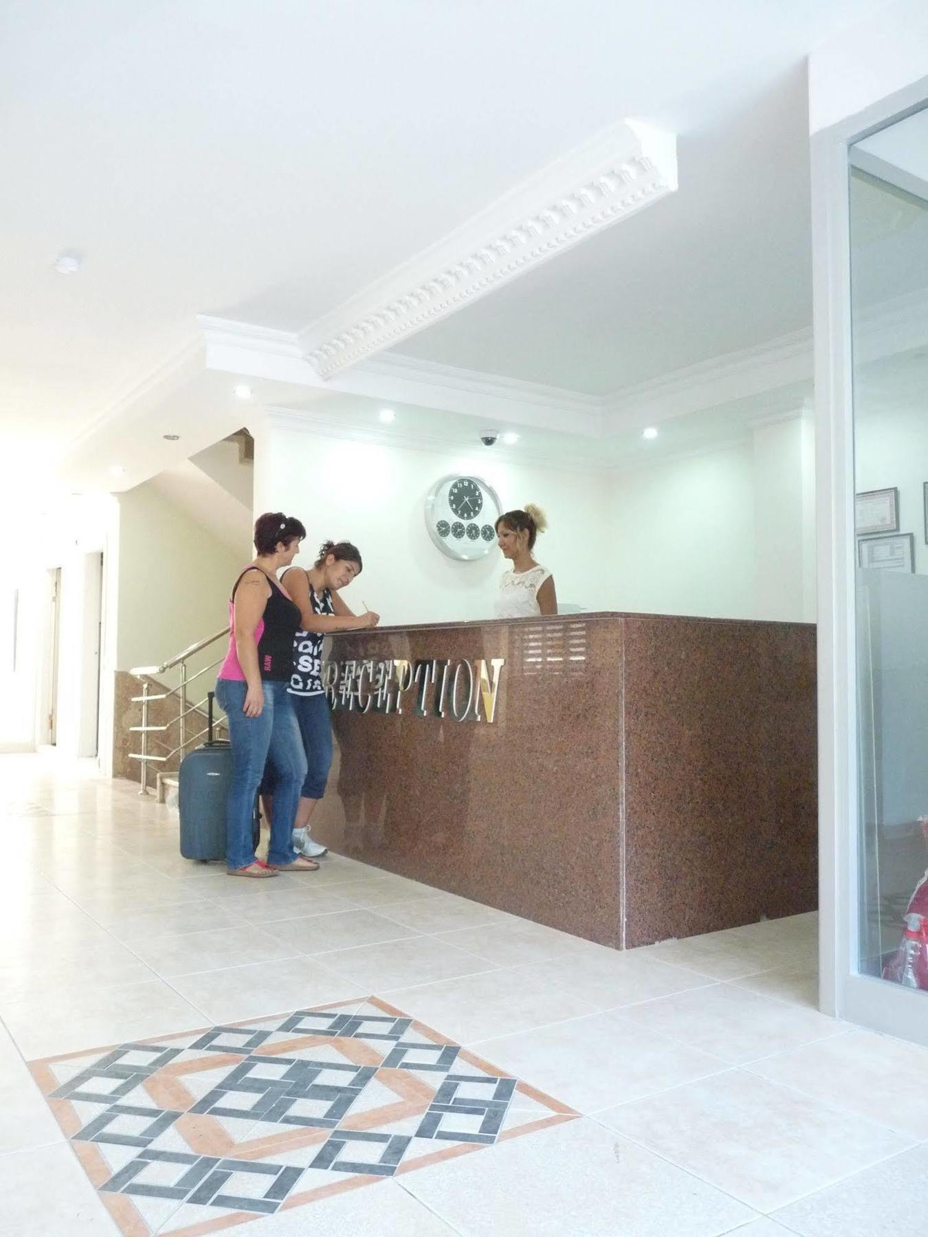 Arinna Park Hotel Antalya Bagian luar foto