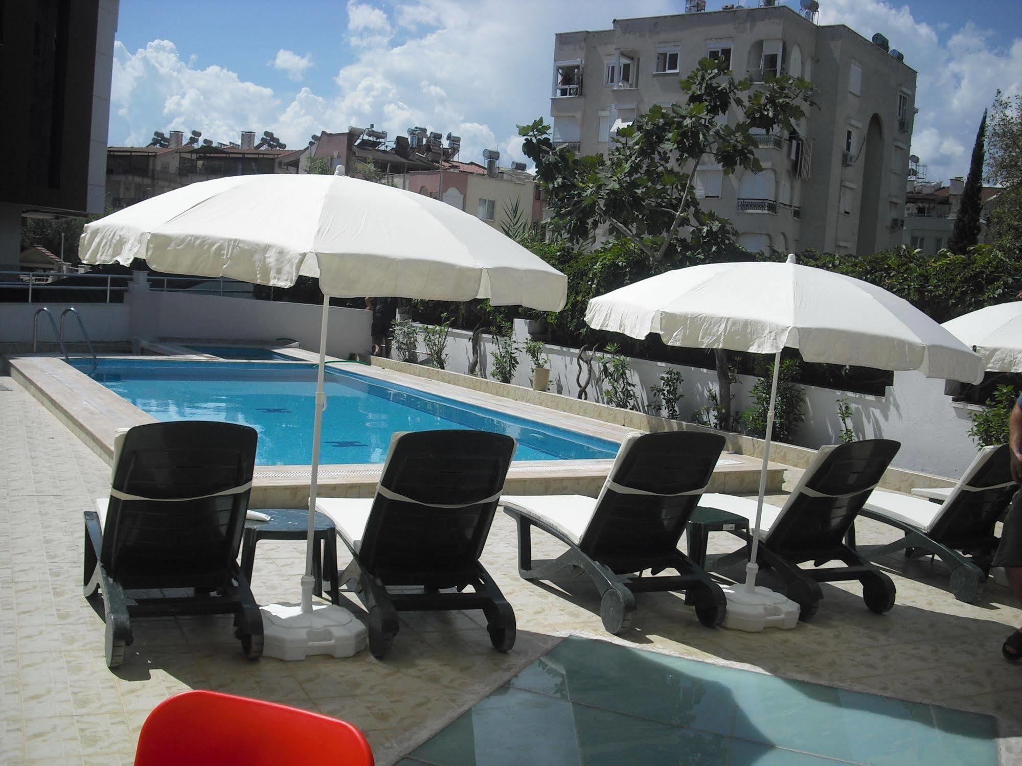 Arinna Park Hotel Antalya Bagian luar foto